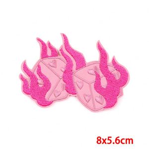 Patch brodé thermocollant rose Kiss Cute but Psycho Dice pour vêtements, chapeaux et sacs – Grande Vente - Product Image 2