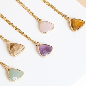 Collar de Joyería Personalizado al por Mayor, de Acero Inoxidable que no se Deslustra, con Piedras Preciosas Europeas de Color Irregular y Semipreciosas - Product Image 2