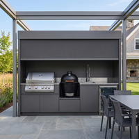 Abri de cuisine extérieur personnalisé en acier inoxydable, résistant aux intempéries, avec évier, accessoires et volets roulants – Pod de cuisine BBQ extérieur