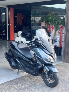 Motocicleta Usada de Segunda Mano, Scooter, Marca Japonesa NSS350, Gris, Modelo <span class=keywords><strong>2022</strong></span>, 4000 km, Japón - Product Image 1