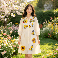 Écussons brodés personnalisés Abeille Tournesol, design dessin animé, fabricant OEM ODM pour vêtements, jeans, sacs