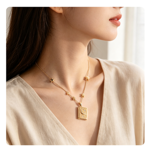 Collana con Ciondolo a Forma di Cuore Apribile '<span class=keywords><strong>Sei</strong></span> la Mia Anima Gemella' in Ottone Placcato Oro 14K con Stella e Luna - Product Image 5