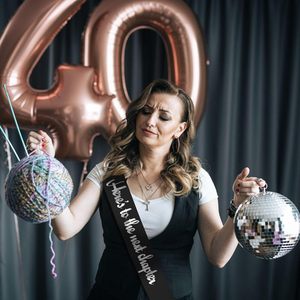 Cinta de felicitación para el próximo capítulo de tu vida, en negro y plateado, para graduación, nuevo trabajo, jubilación, artículos para fiestas - Product Image 3