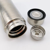 Nouvelle bouteille thermos à double paroi Deign bouteille d'eau isolée en titane fiole à vide