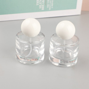 En stock, flacon de <span class=keywords><strong>parfum</strong></span> rond de 30 ml avec bouchon à vis, flacon de <span class=keywords><strong>parfum</strong></span> vide en verre pour liquide, flacon de <span class=keywords><strong>parfum</strong></span> rechargeable avec bouchon sphérique blanc - Product Image 3