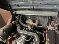 Chariot élévateur TOYOTA d'occasion 90% neuf, capacité de levage nominale de 3 tonnes, haute qualité et prix bas, à vendre