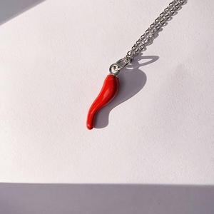 Collar con Colgante de Chile Arcoíris Único al por Mayor, Joyería Personalizada con Dijes de Pimiento Rojo Esmaltado para Mujer - Product Image 5