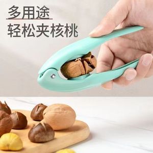 ที่เปิดเกาลัดแบบพลาสติก ใช้งานง่าย ดีไซน์ด้ามจับเพื่อการเปิดเกาลัดดิบ - Product Image 4