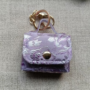 Glücksverheißende Muster Mini-Stickerei Rechteckiger Taschenanhänger Niedlicher Kreativer Accessoire-Taschencharme - Product Image 4