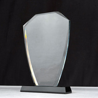 Récompense en verre cristal vierge en forme de bouclier, fournie en gros par l'usine, pour les diplômés scolaires, cadeau promotionnel MH-T185