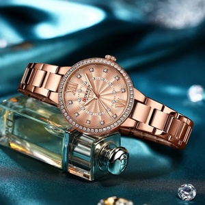CURREN Fashion Women Watches Top Brand Luxury Ladies Watch <b>Silver</b> Stainless Steel Classic Bracelet Female <b>Clock</b> Gift 9085 - Product Image 2