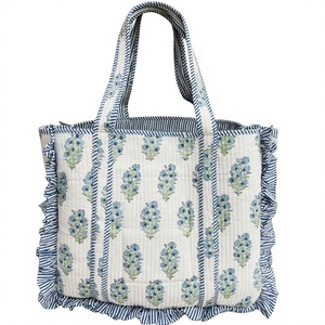 Sac fourre-tout en coton bleu marine et blanc avec broderie à volants, sacs à bandoulière matelassés pour femmes, sacs de transport faits à la main - Product Image 1