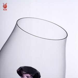 Copa <span class=keywords><strong>de</strong></span> Vino Tinto <span class=keywords><strong>de</strong></span> 700 ml, Resistente al Calor, <span class=keywords><strong>de</strong></span> Vidrio Creativo 3D, para Fiestas y Bares, <span class=keywords><strong>de</strong></span> Borosilicato Alto, con Diseño <span class=keywords><strong>de</strong></span> Diamante - Product Image 4