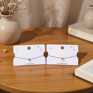 Bracciali a Polsino alla Moda in Acciaio Inossidabile, Design Minimalista per Donna, Accessorio di Gioielleria - Product Image 3