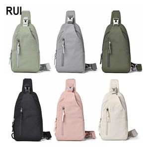 กระเป๋าคาดอก RUIQUWIN แฟชั่นแบบ unisex น้ำหนักเบา ระบายอากาศได้ดี กันน้ำ ทนทาน พกพาสะดวก เหมาะสำหรับเล่นกีฬา - Product Image 1