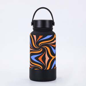 Botellas aisladas al vacío de acero inoxidable personalizadas de fábrica botella de agua deportiva de boca ancha con funda de silicona antideslizante - Product Image 1
