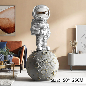 Scultura di benvenuto di Mei Chen statua moderna creativa in fibra di vetro per la decorazione della casa in resina - Product Image 4