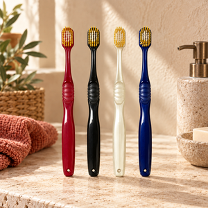 Brosse à dents manuelle souple pour adultes, avec manche antidérapant, pour le nettoyage quotidien des dents à domicile (vente en gros) - Product Image 1