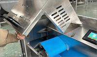 Machine industrielle et commerciale multifonctionnelle pour couper les fruits et légumes à feuilles, en cubes, en tranches, en lanières, et broyeur à farine 380V 1.65KW