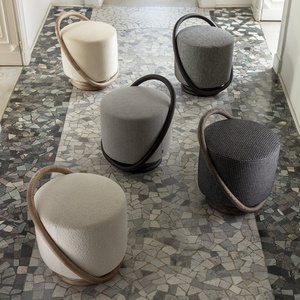 AOMISI <span class=keywords><strong>CASA</strong></span> Nouveau design de meubles de salon en vente directe d'usine <span class=keywords><strong>Tabouret</strong></span> en bois et tissu Repose-pieds pour la maison Petit <span class=keywords><strong>tabouret</strong></span> en velours moderne - Product Image 3
