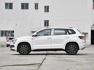 Nuevo <span class=keywords><strong>Skoda</strong></span> <span class=keywords><strong>Karoq</strong></span> 2024 TSI280 Edición Premium SUV Automático Volante a la Izquierda Ruedas de 18'' Asistencia de Estacionamiento 3D Maletero Expandible de 1543L de Fábrica - Product Image 4