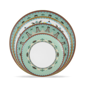 Green Luxury Ceramic <b>Dinnerware</b> <b>Set</b> European Luxurious Vintage Ceramic Dinner Plate <b>Set</b> Event Use Tableware Wedding Plate <b>Sets</b> - Product Image 1