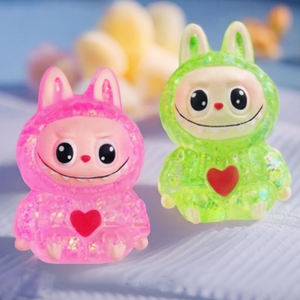 Jouet anti-stress moelleux, phénomène viral en ligne - Poupée en peluche créative HR23-16, unisexe, jeunes et adultes, fabriqué en Chine, vente en gros - Product Image 1