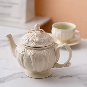 Service à thé Portable exquis en relief, style victorien, Style européen, chaud, gaufré, théière Vintage blanc, tasses, soucoupe, service à thé