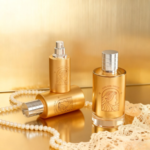 Flacon de <span class=keywords><strong>parfum</strong></span> en verre rose populaire 30 ml Cylindre rond Vaporisateur en verre avec bouchon noir <span class=keywords><strong>argent</strong></span>é pour femmes et filles 50 ml Parfums - Product Image 2