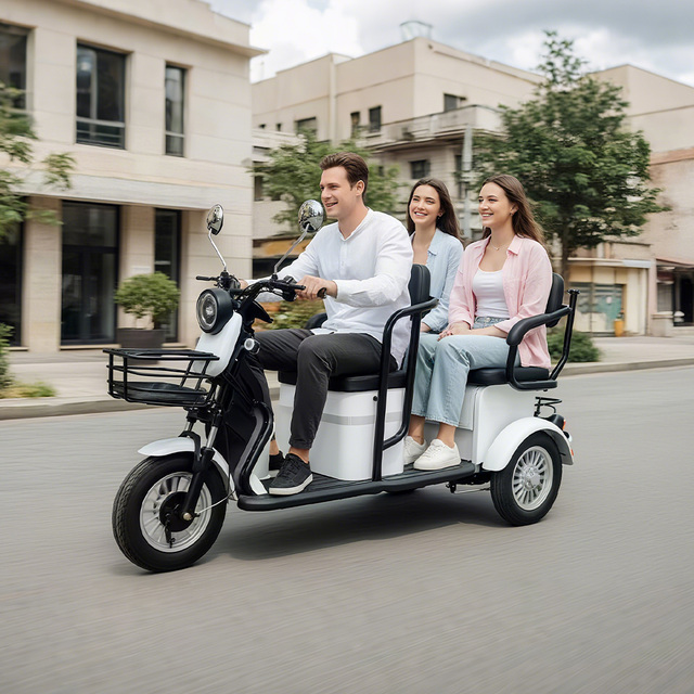 HLD Hot-selling Open Body Electric Tricycle 500w 60v Outdoor Electric 3 Wheel Scooter 3 Seats Electric Tricycle for Adult