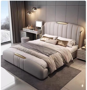 Venta al por mayor de muebles de <span class=keywords><strong>dormitorio</strong></span> minimalistas franceses cama de cuero ligera de lujo cama de cuero italiano impermeable camas tapizadas hogar - Product Image 1