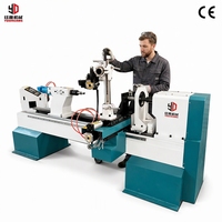 Tour à bois CNC multifonctionnel avec moteur 4 kW et logiciel AutoCAD pour la fabrication de rampes d'escalier et de pieds de meubles