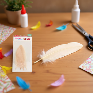 ขนนกประดิษฐ์สีครีมขนาด 17 ซม. ยี่ห้อ Ilan Pluma สำหรับงานตกแต่ง DIY - Product Image 2