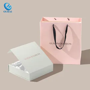 Custom Logo Folding Gift Boxes Bags French Thanks Merci Paper Xmas Present Bag Reusable For Clothing Shoes Fur Gifts Packaging