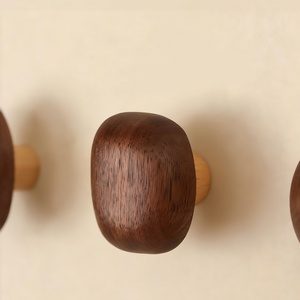 Crochets muraux en bois Puselife, crochets décoratifs en bois de noyer noir pour entrée, salle de bain, chambre à coucher - Product Image 1