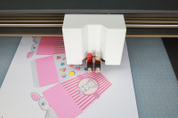 Plotter de corte de cama plana con alimentación continua automática SKYCUT Serie F, Plotter de corte de cama plana Signmaster con servocontrolador
