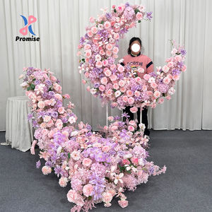 Arche florale romantique pour mariage, en soie artificielle réaliste, faite à la main, écologique, en forme de lune, dégradé rose-violet - Product Image 1