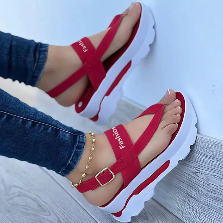 Sandal jepit jari Wedge ukuran Plus musim panas baru untuk wanita dengan sol Platform dan sandal Romawi sepatu musim panas PU 4 warna