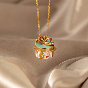 Nuevo Collar con Diseño de Caja de Regalo <span class=keywords><strong>para</strong></span> Mamá, Colgante de Cobre Chapado en Oro de 18K con Lazo Pintado, Joyería Significativa <span class=keywords><strong>para</strong></span> el Día de la Madre - Product Image 6