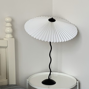 Lampe de table de style nordique origami, <span class=keywords><strong>parapluie</strong></span> plissé, hôtel, chambre <span class=keywords><strong>à</strong></span> coucher, <span class=keywords><strong>lit</strong></span> en fer, lampe de table décorative - Product Image 3