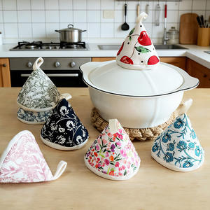 ฝาปิดหม้อป้องกันน้ำร้อนลวกแบบใหม่ ถุงมือกันความร้อนแบบหนาพร้อมลวดลายดอกไม้สำหรับใช้ในครัว - Product Image 3