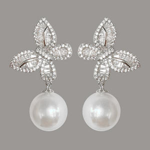 Pendientes de Perlas Cultivadas AAA de Oro Blanco con Engaste de Bisel Redondo, Joyería de Lujo para Mujer, Kazl Envi - Product Image 4