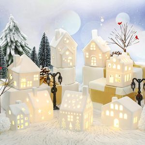 Figurines de maison de Noël en céramique blanche éclairées par LED, taille personnalisée 13CM 14CM, pour la décoration des fêtes - En vogue - Product Image 1