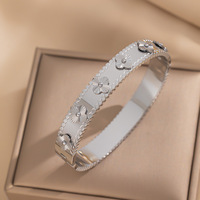 Nouvelle Mode Trèfle à Quatre Feuilles Bracelet en Acier Inoxydable pour Femme Plaqué Or 18K Colorfast Bracelet Tendance Cadeau Bijoux