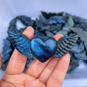 Cœur en <span class=keywords><strong>labradorite</strong></span> naturelle en gros avec ailes, artisanat en cristal de quartz pour la décoration - Product Image 2