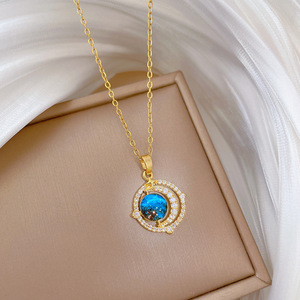 Collana con Ciondolo Luna e Cielo Blu in Acciaio al Titanio, Gioielli di Lusso per Ragazze, Vendita all'Ingrosso - Product Image 5