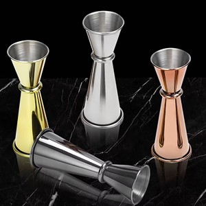 Tasse à mesurer à <span class=keywords><strong>double</strong></span> tête en acier inoxydable à vente chaude ceinture à bord roulé avec échelle d'once pour les outils de mélange de barres et de barman - Product Image 1