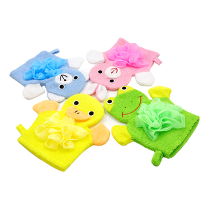 Éponge de bain pour bébé Panda Superstore, mignonne et en forme de dessin animé, gant de bain exfoliant doux - Product Image 3