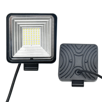Phare de travail LED carré 56W étanche pour véhicules tout-terrain, engins de chantier, tracteurs et camions - Vente en gros 56 LED