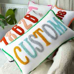 ของขวัญส่วนตัว ปลอกหมอนปักมือ งานแฮนด์เมด ประดับกลิตเตอร์สีทอง ปักด้วยเข็มเจาะ - Product Image 1